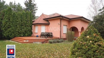 Dom wolnostojący na sprzedaż Ślesin